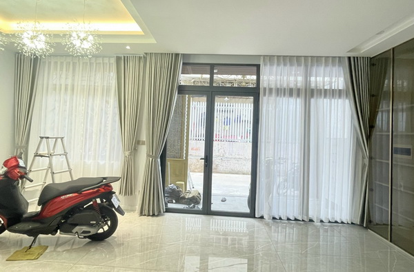 MÀN CỬA TÂN NHỰT TPHCM | RÈM CỬA TÂN NHỰT TPHCM